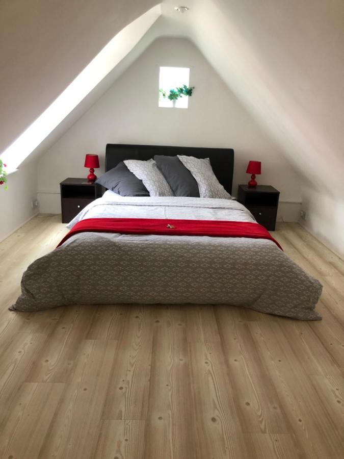 Kristina'S Coach House Apartman Horsham Kültér fotó